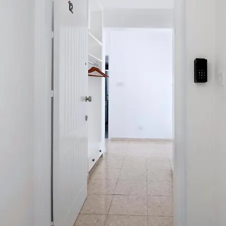 Urban 12 - 2 Bdr Apartment *