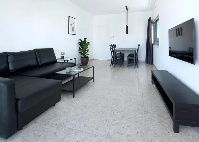 Urban Promitheos 公寓