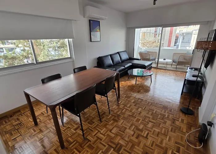 Urban Promitheos 公寓